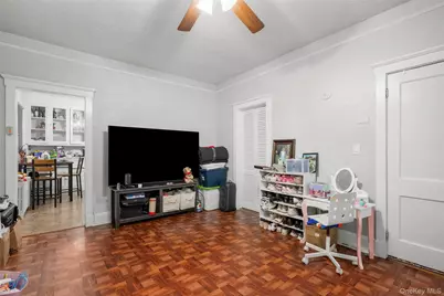124 Pelham Street, Mamaroneck, NY 10543 - Photo 9