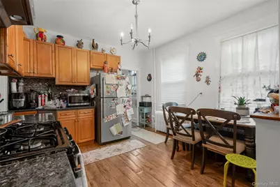 124 Pelham Street, Mamaroneck, NY 10543 - Photo 21