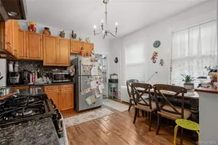 124 Pelham St, Mamaroneck, NY 10543 - Photo 21
