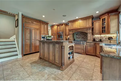 26 The Helm, East Islip, NY 11730 - Photo 11