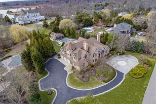 26 The Helm, East Islip, NY 11730 - Photo 5