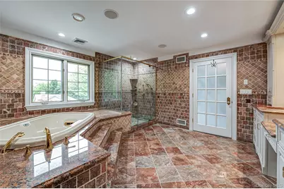 26 The Helm, East Islip, NY 11730 - Photo 25