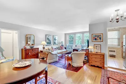 101 2nd Street #B11, Garden City, NY 11530 - Photo 5