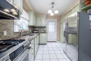 123 Centre Ave, East Rockaway, NY 11518 - Photo 15