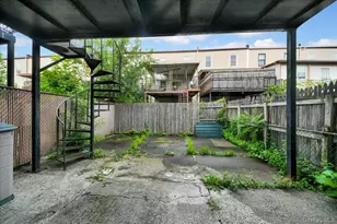 2069 Cicero Ave, Bronx, NY 10473 - Photo 27