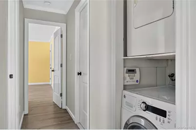 175 Maple Avenue #2M, Westbury, NY 11590 - Photo 23