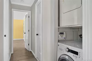 175 Maple Ave, Westbury, NY 11590 - Photo 23