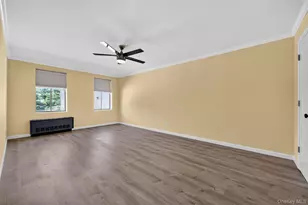 175 Maple Ave, Westbury, NY 11590 - Photo 17