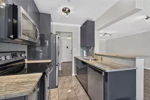 175 Maple Ave, Westbury, NY 11590 - Photo 11