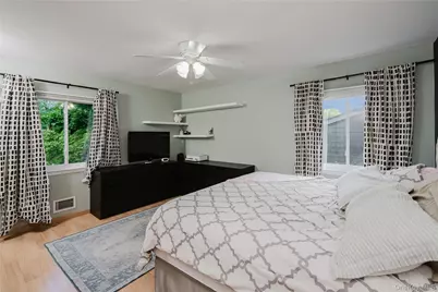 148 Newport Road, Yonkers, NY 10710 - Photo 15