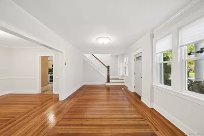 1116 Linden Street, Valley Stream, NY 11580 - Photo 5
