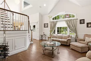6 Hayloft Ct, Smithtown, NY 11787 - Photo 5