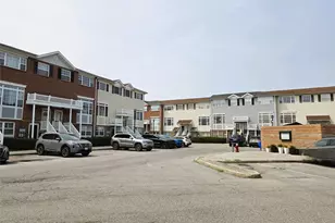 142 Mermaid Ln, Bronx, NY 10473 - Photo 7