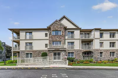 28 N De Baun Avenue #308, Suffern, NY 10901 - Photo 1