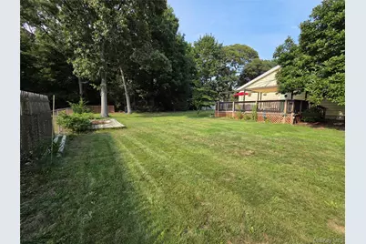 33 Elmwood Avenue, Selden, NY 11784 - Photo 39