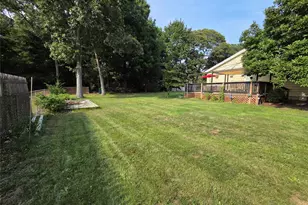 33 Elmwood Ave, Selden, NY 11784 - Photo 39