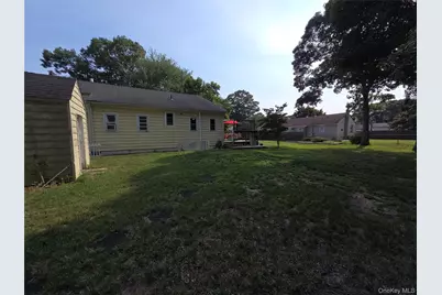 33 Elmwood Avenue, Selden, NY 11784 - Photo 37