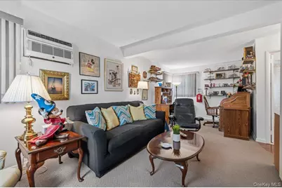 210 N 5th Street, Bethpage, NY 11714 - Photo 13
