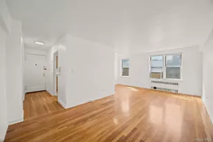 67-07 Yellowstone Blvd, Forest Hills, NY 11375 - Photo 11