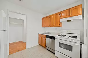 67-07 Yellowstone Blvd, Forest Hills, NY 11375 - Photo 5