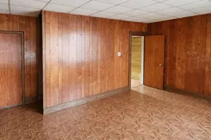 20-42 41st St, Astoria, NY 11105 - Photo 3