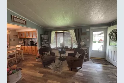 1661 Old Country Road #454, Riverhead, NY 11901 - Photo 19
