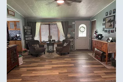1661 Old Country Road #454, Riverhead, NY 11901 - Photo 13
