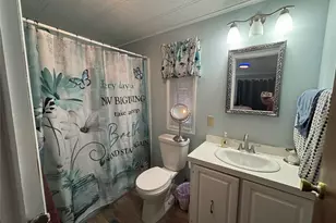 1661 Old Country Rd, Riverhead, NY 11901 - Photo 31