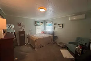 1661 Old Country Rd, Riverhead, NY 11901 - Photo 37
