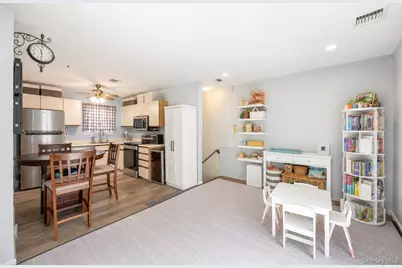 116 Westend Avenue #4, Freeport, NY 11520 - Photo 21