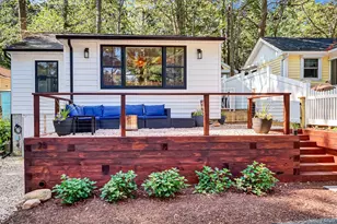25 Cottage Rd, Calverton, NY 11933 - Photo 3