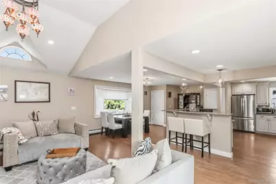 1761 Harold Avenue, Wantagh, NY 11793 - Photo 9