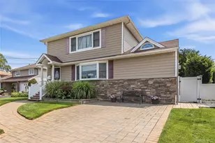 1761 Harold Ave, Wantagh, NY 11793 - Photo 3