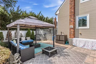 1761 Harold Avenue, Wantagh, NY 11793 - Photo 45