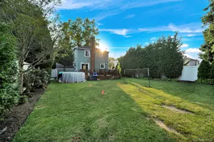 404 Little Whaleneck Rd, Merrick, NY 11566 - Photo 37