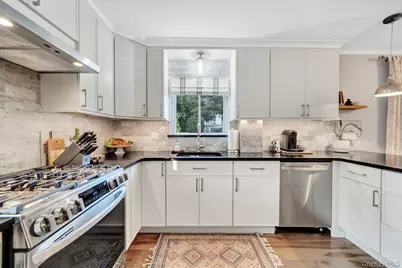 404 Little Whaleneck Road, Merrick, NY 11566 - Photo 17