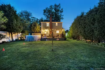 404 Little Whaleneck Road, Merrick, NY 11566 - Photo 9