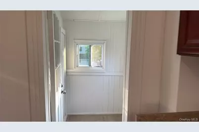 20 Benton Avenue, Middletown, NY 10940 - Photo 7