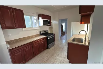 20 Benton Avenue, Middletown, NY 10940 - Photo 3