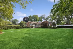 35 Cherrywood Dr, East Northport, NY 11731 - Photo 3