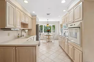 35 Cherrywood Dr, East Northport, NY 11731 - Photo 15