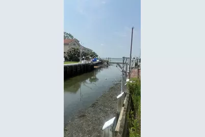 42 W 14th Road, Broad Channel, NY 11693 - Photo 11