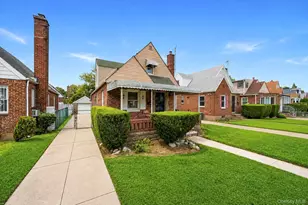 119-34 224th St, Cambria Heights, NY 11411 - Photo 23