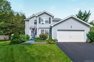 7 Pearlbush Ln, Poughkeepsie, NY 12603 - Photo 3