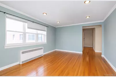 15 Beach Road #3-A, Great Neck, NY 11023 - Photo 5