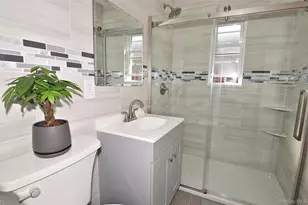 73-36 197th St, Fresh Meadows, NY 11366 - Photo 3