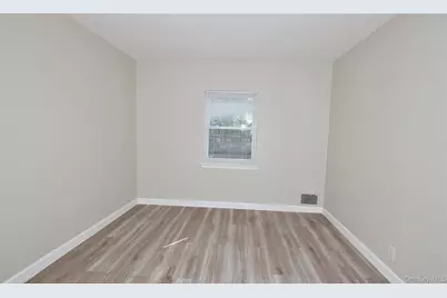 7336 197th Street, Fresh Meadows, NY 11366 - Photo 5