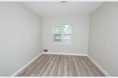7336 197th Street, Fresh Meadows, NY 11366 - Photo 13