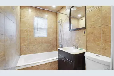 13715 170th Street, Jamaica, NY 11434 - Photo 15