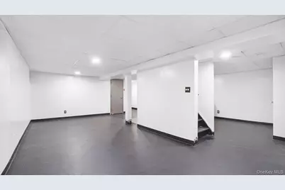 13715 170th Street, Jamaica, NY 11434 - Photo 17